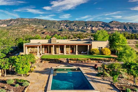 homes in santa fe new mexico