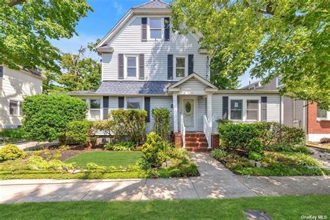 Homes Lynbrook Ny