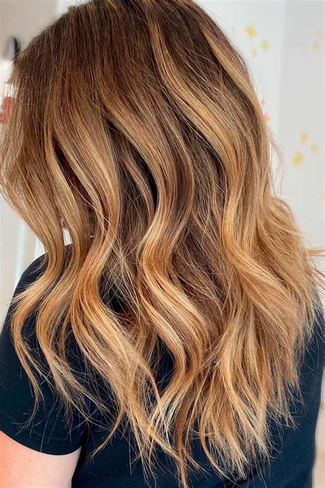 Honey beige highlights for dark hair types // highlights for brown hair