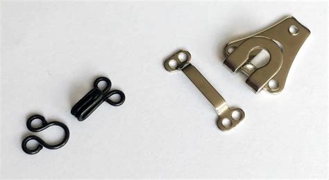 Hook And Eye Vs Hook And Bar