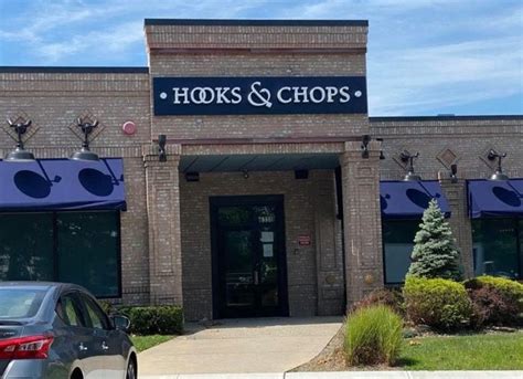 Hooks And Chops