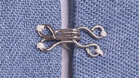 Hooks And Eyes Technique