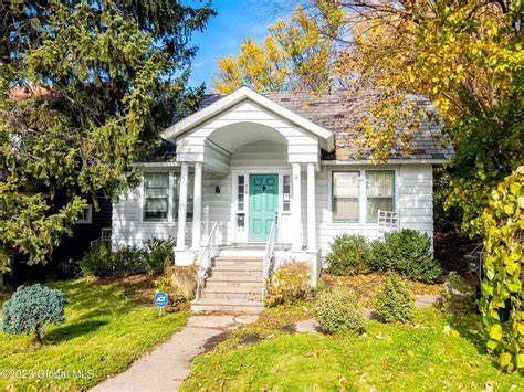 Hoosick St Troy Ny