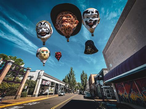 horror hot air balloons