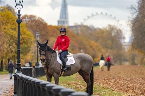 horse riding in london