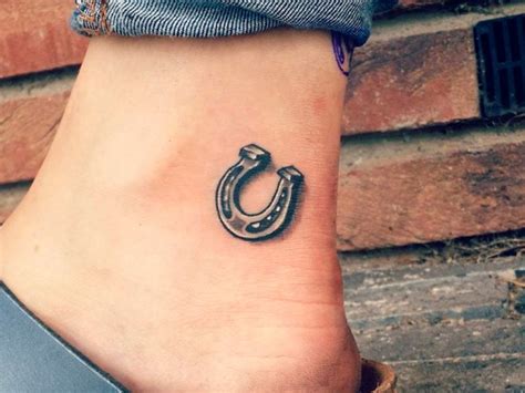 Awasome Horseshoe Tattoos Designs Ideas