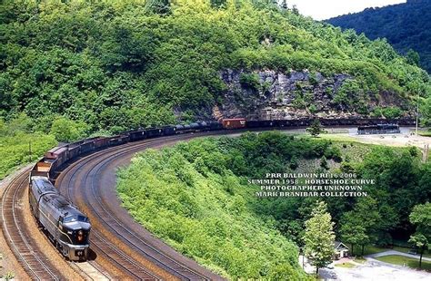 Horseshoe Train Track