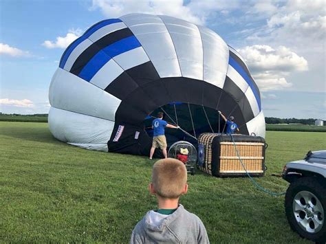 hot air balloon pilot training near me