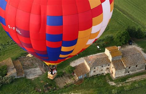hot air balloon rides in tuscany