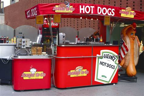 hot dog stand location