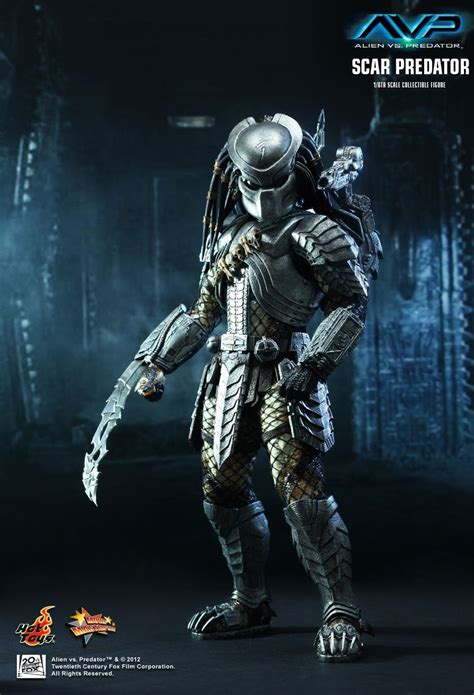 hot toys predator armor