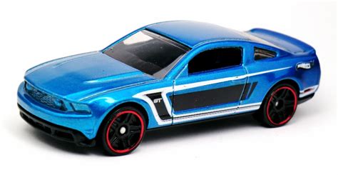 hot wheels 2010 ford mustang gt