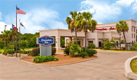 La Quinta Inn & Suites by Wyndham Livingston Livingston, TX Hotels