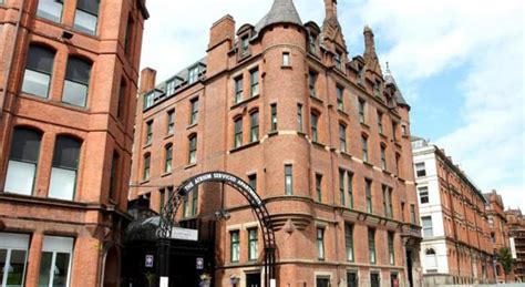 hotel apartments in manchester uk