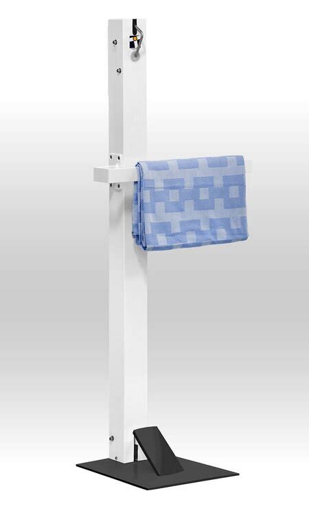 Hotel Bed Sheet Folding Assistant