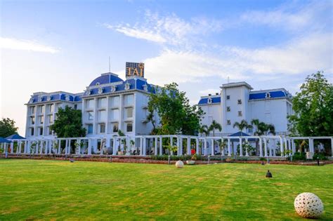 hotel booking in gandhinagar