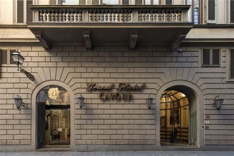 hotel cavour bologna italy