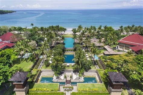 hotel dengan private beach di bali murah