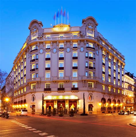 hotel el palace barcelona distance to airport