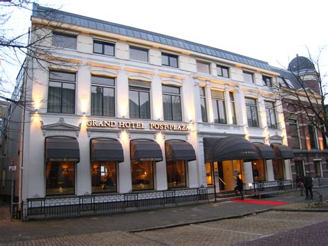 hotel leeuwarden post plaza