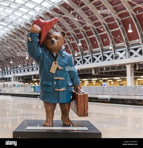 hotel near london paddington bear statue