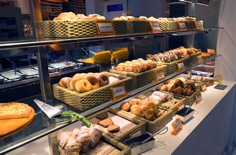hotel offers singapore with breakfast