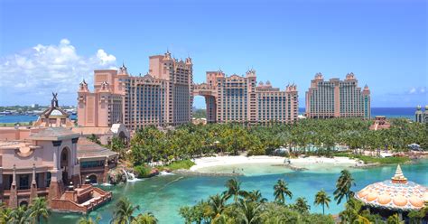 hotel paradise island resort