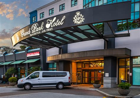 hotel shuttle vancouver