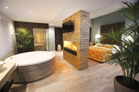 Hotel Van Der Valk Jacuzzi