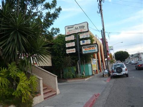 hotel villa zaragoza tijuana