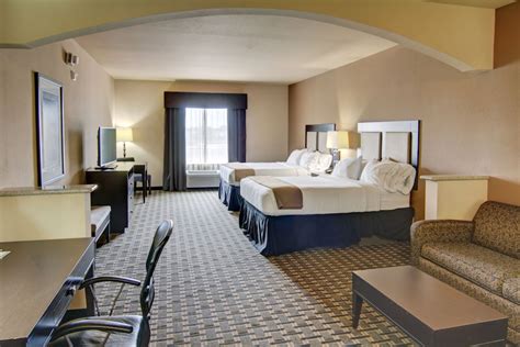 hotels and suites in paris texas