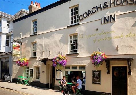 hotels around coach and horses pub