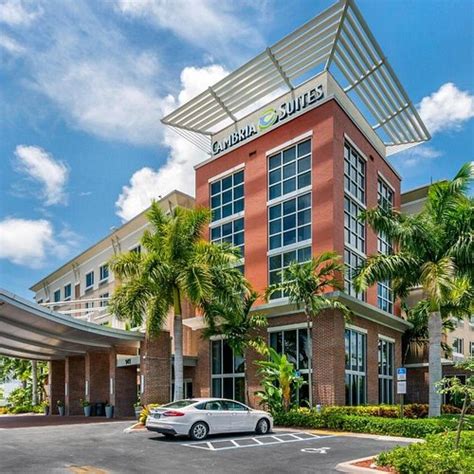 hotels at dania point fl