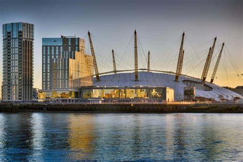 hotels close to o2 arena london
