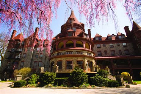 hotels in bryn mawr village