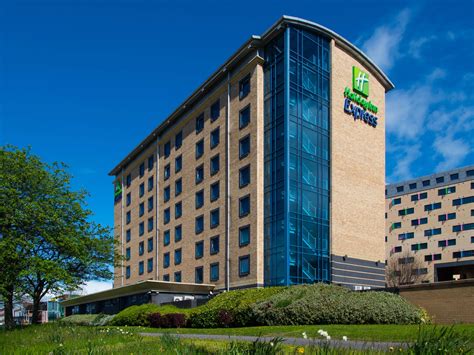 hotels in leeds area