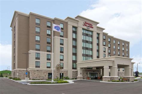 hotels in markham ontario with free parking