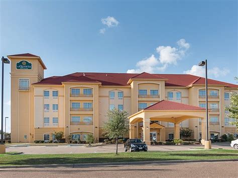 La Quinta Inn & Suites Mt Pleasant, TX See Discounts