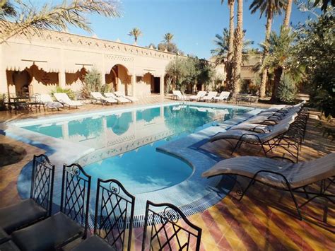 hotels in sahara desert