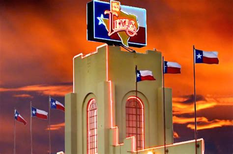 hotels near billy bob's fort worth texas