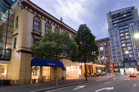 hotels near capitol theatre sydney