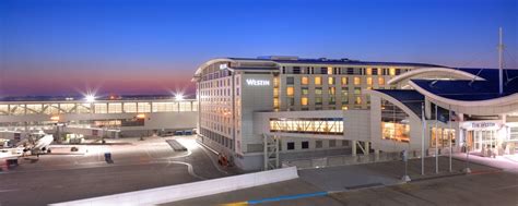 hotels near detroit metro airport