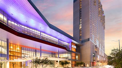 hotels near grand hyatt san antonio tx