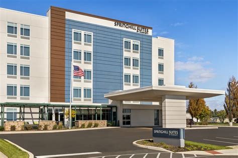 hotels near messiah college