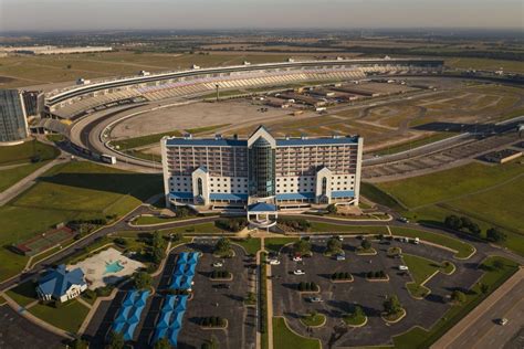 hotels near motor speedway