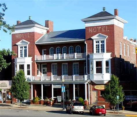 hotels near paoli indiana