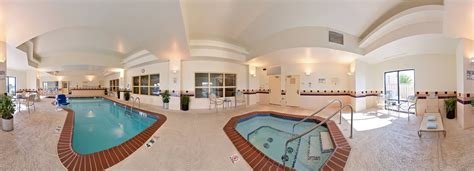 hotels with hot tubs in okc with indoor pool