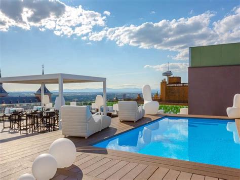 hotels with swimming pools in madrid