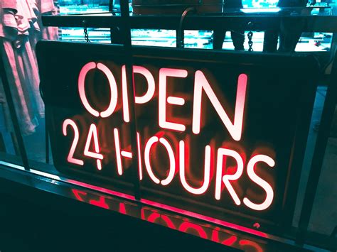hours near me open now