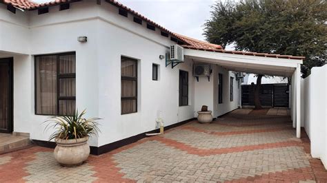 house for rent gaborone